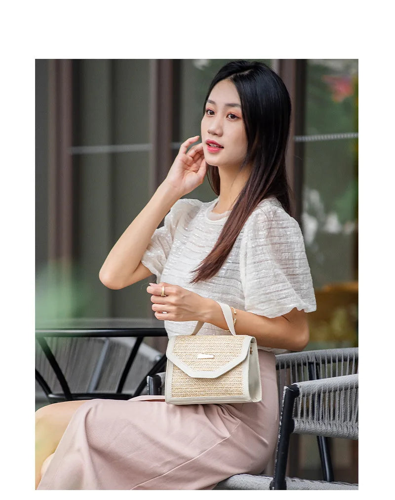 Straw Woven Handbag, Trendy and Fashionable,